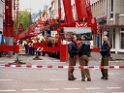 Ausleger vom Mobil Kran abgerissen Koeln Schaafenstr Habsburgering P220